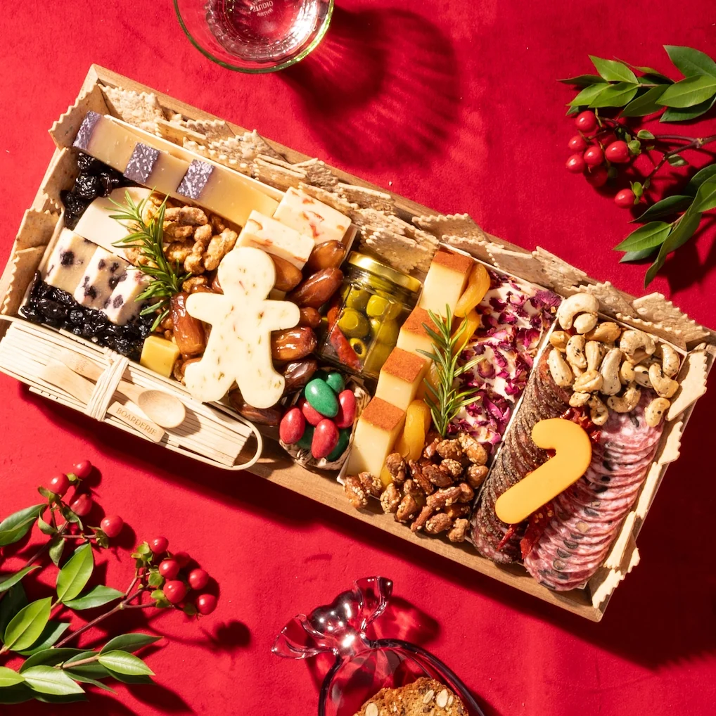 Holiday Medium Cheese & Charcuterie Board